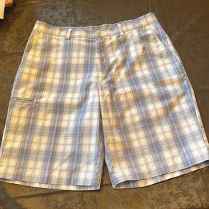 Men’s shorts, 34, Grand Slam golf, blue/white plaid